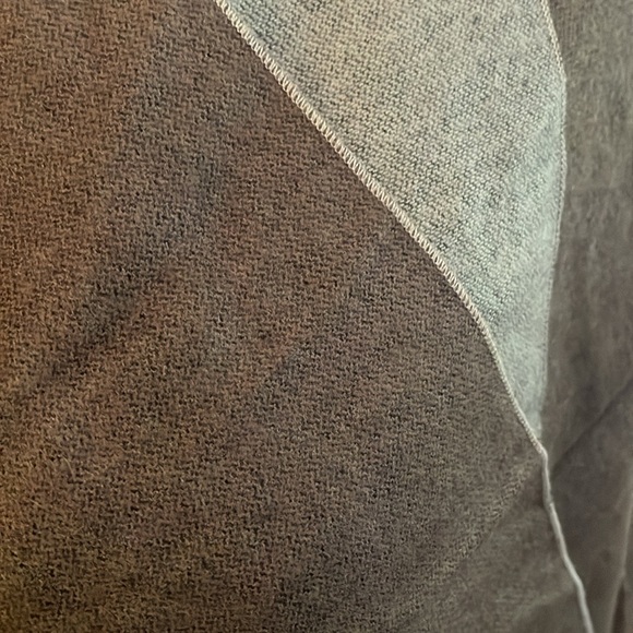 Reversible brown cape - Picture 2 of 4